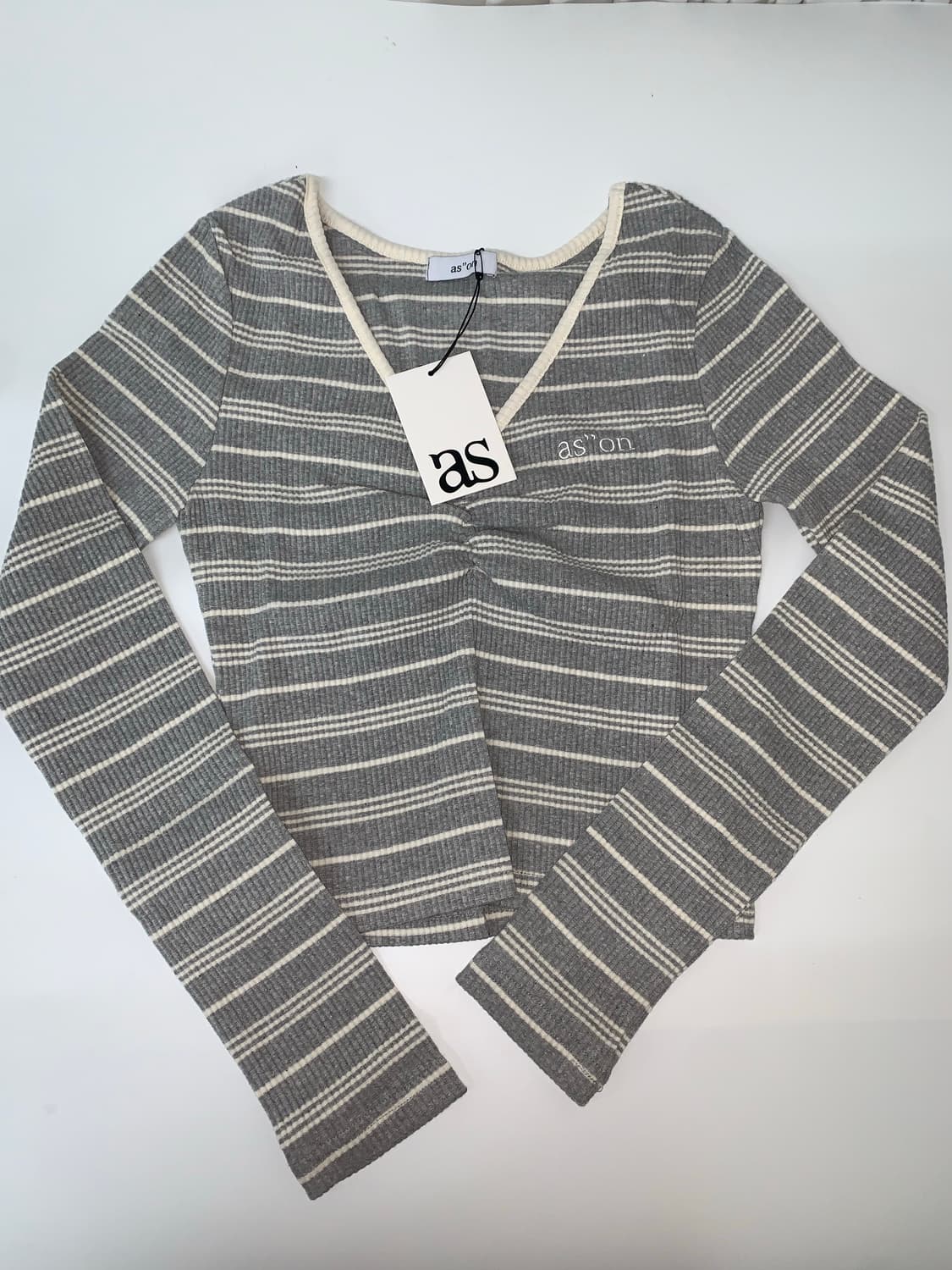 BUMBLE STRIPE SHIRRING TEE / GRAY 상품이미지9