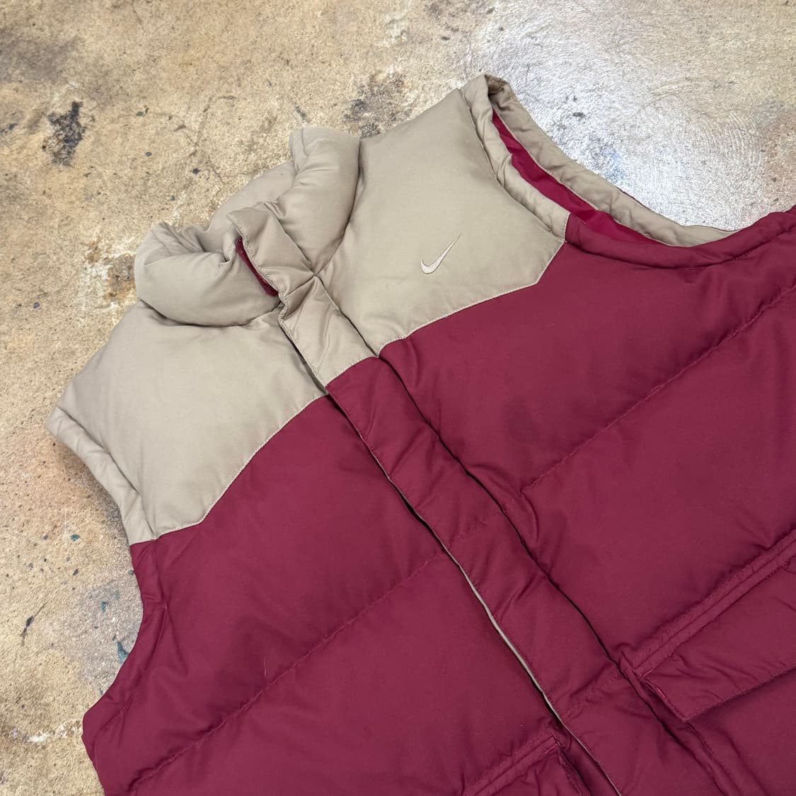 나이키 베이지 버건디 조끼패딩 상품이미지1