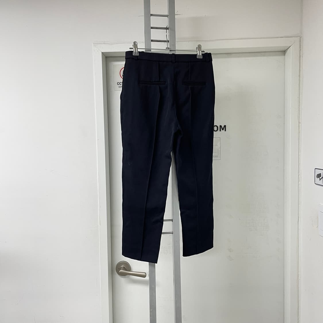 질샌더 네이비 슬랙스 34(W) 상품이미지4