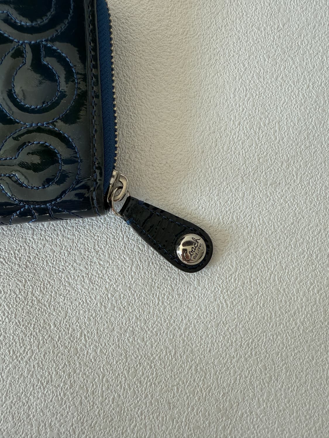 코치(COACH) 레더 지퍼 장지갑 상품이미지4