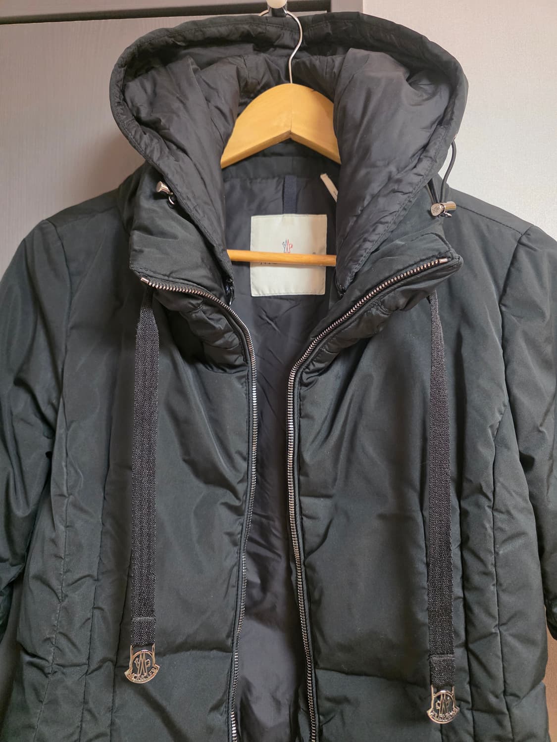 몽클레어 여성 롱패딩 사이즈1. M사이즈 44~55 상품이미지3