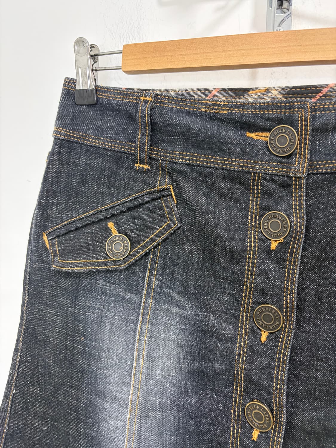 버버리 y2k 데님 흑청 스커트 치마 상품이미지5