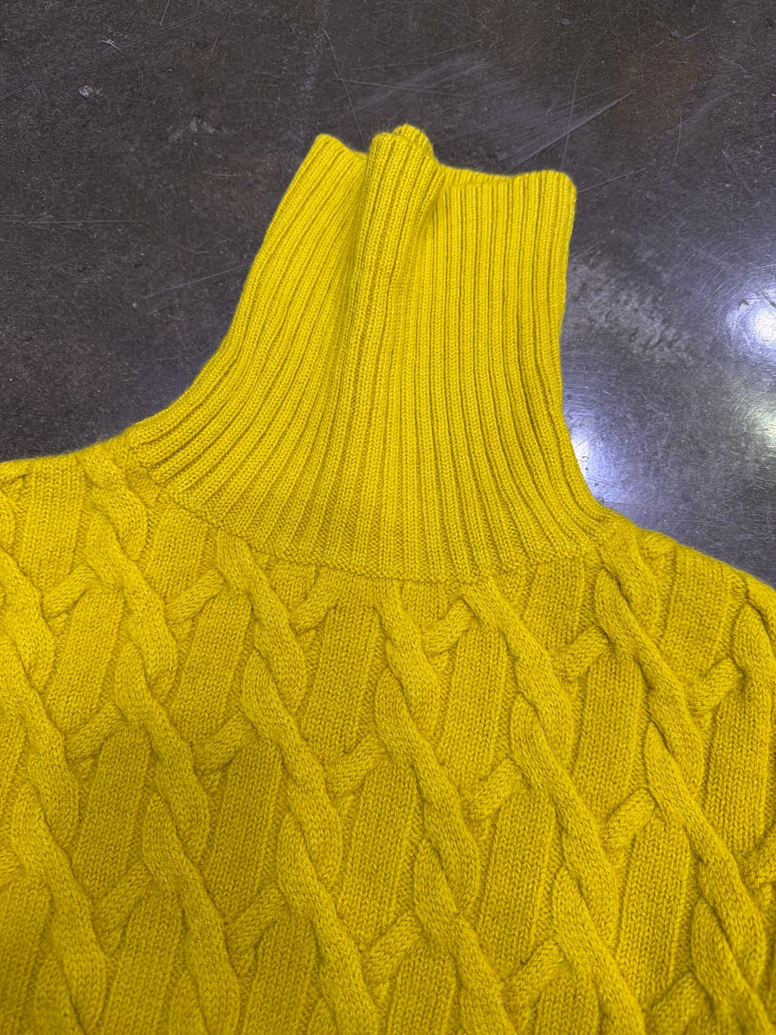 COS 코스 100% 울 터틀넥 스웨터 사이드 절개 케이블 니트 S 상품이미지4