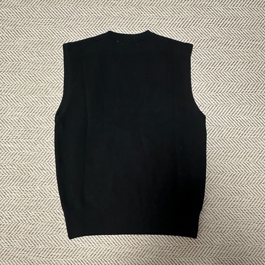UNIQLO U line v neck vest 상품이미지2