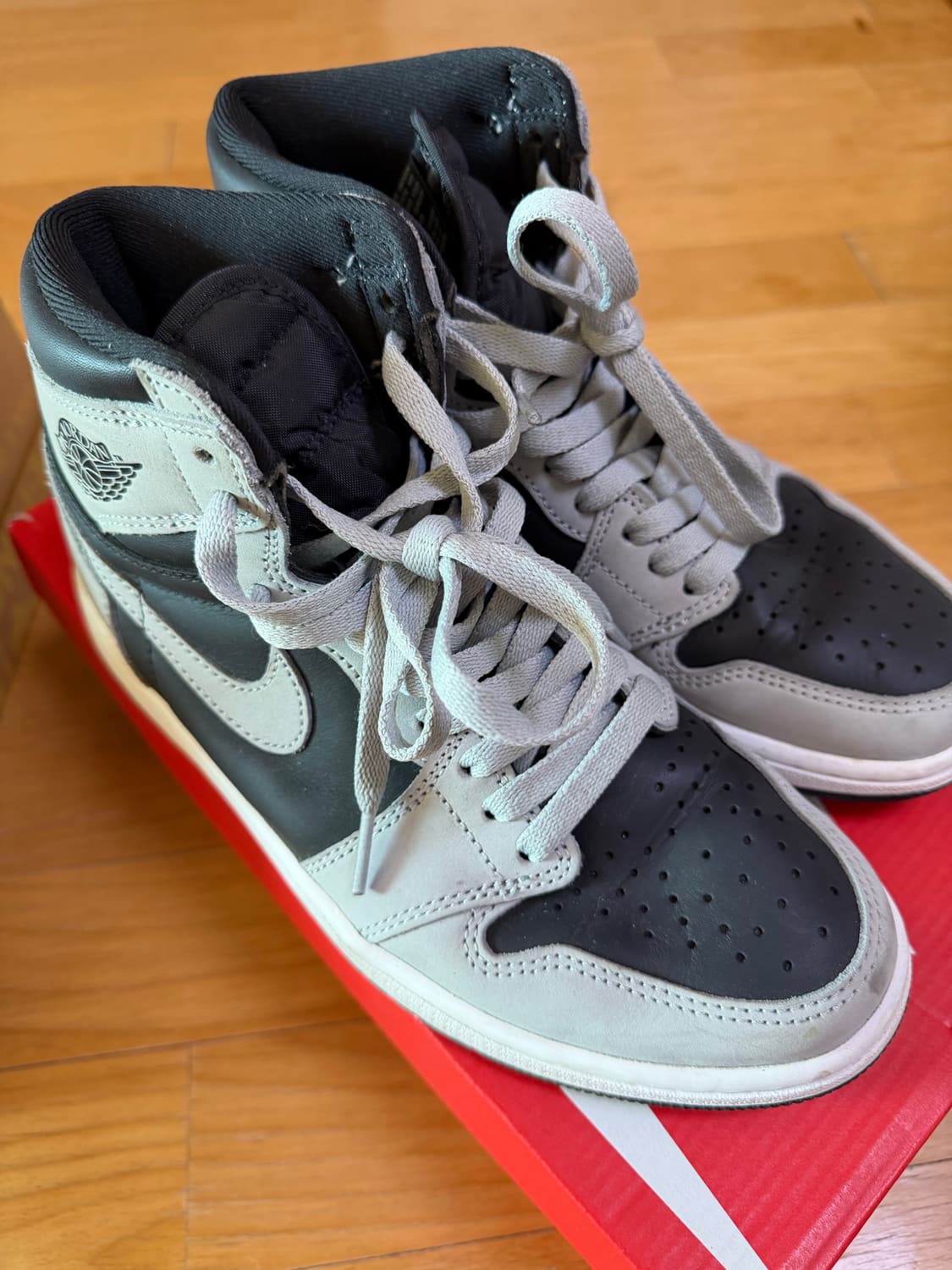 조던 1 레트로 하이 OG 쉐도우 2.0 상품이미지1