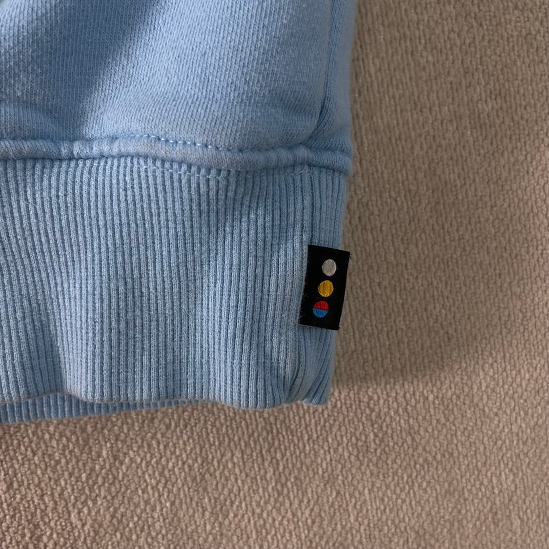 105 아이앱 스튜디오 스카이블루 후드티 상품이미지6