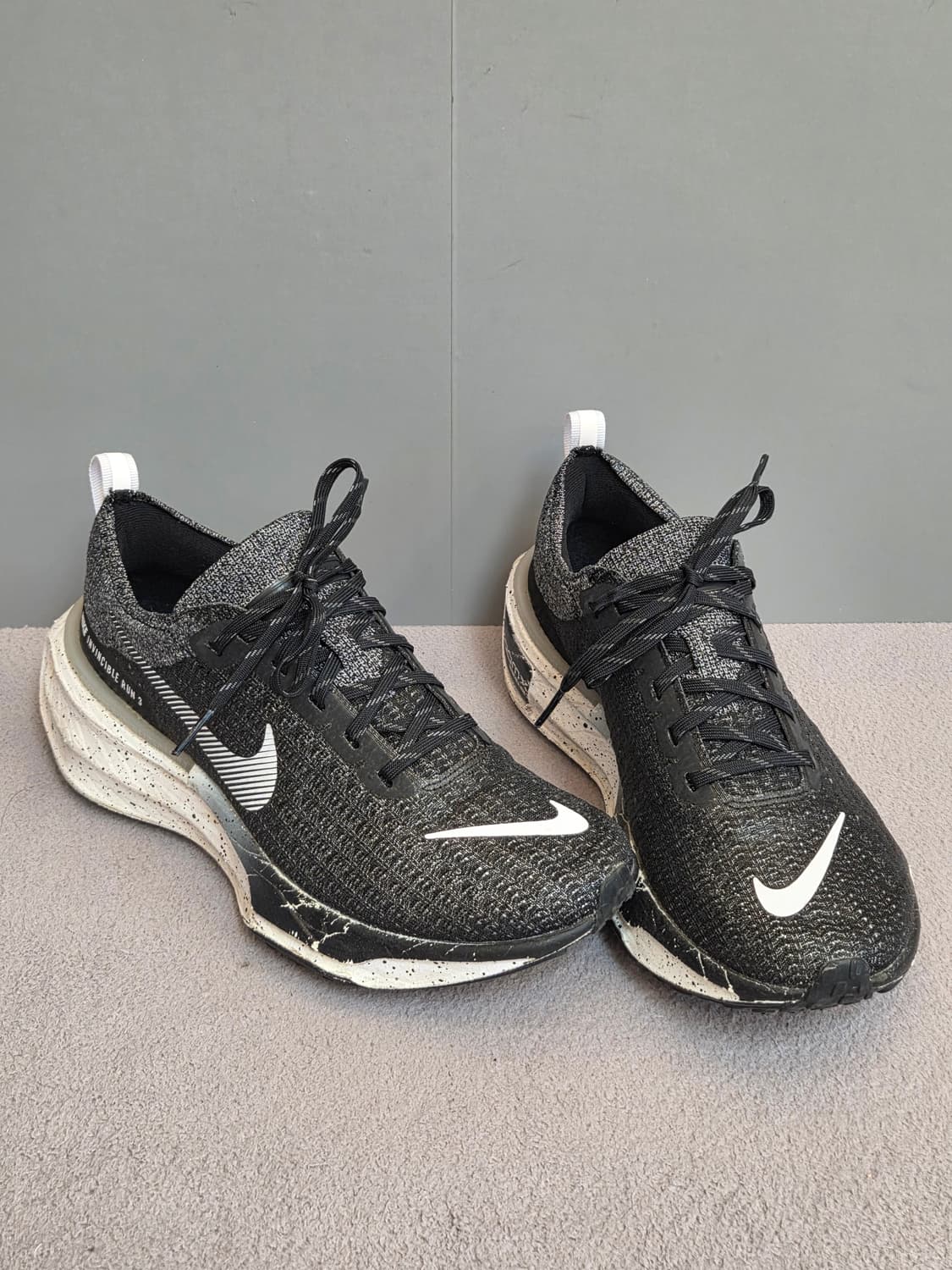 (260)
나이키 줌X인빈서블 런3 런닝운동화
 상품이미지1