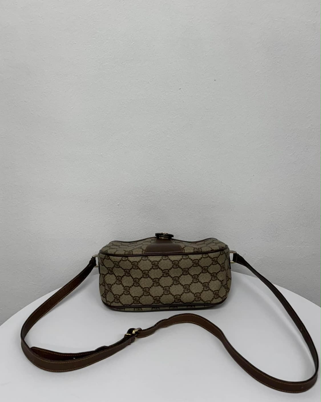 구찌 빈티지 GG 캔버스 숄더 크로스백 상품이미지5