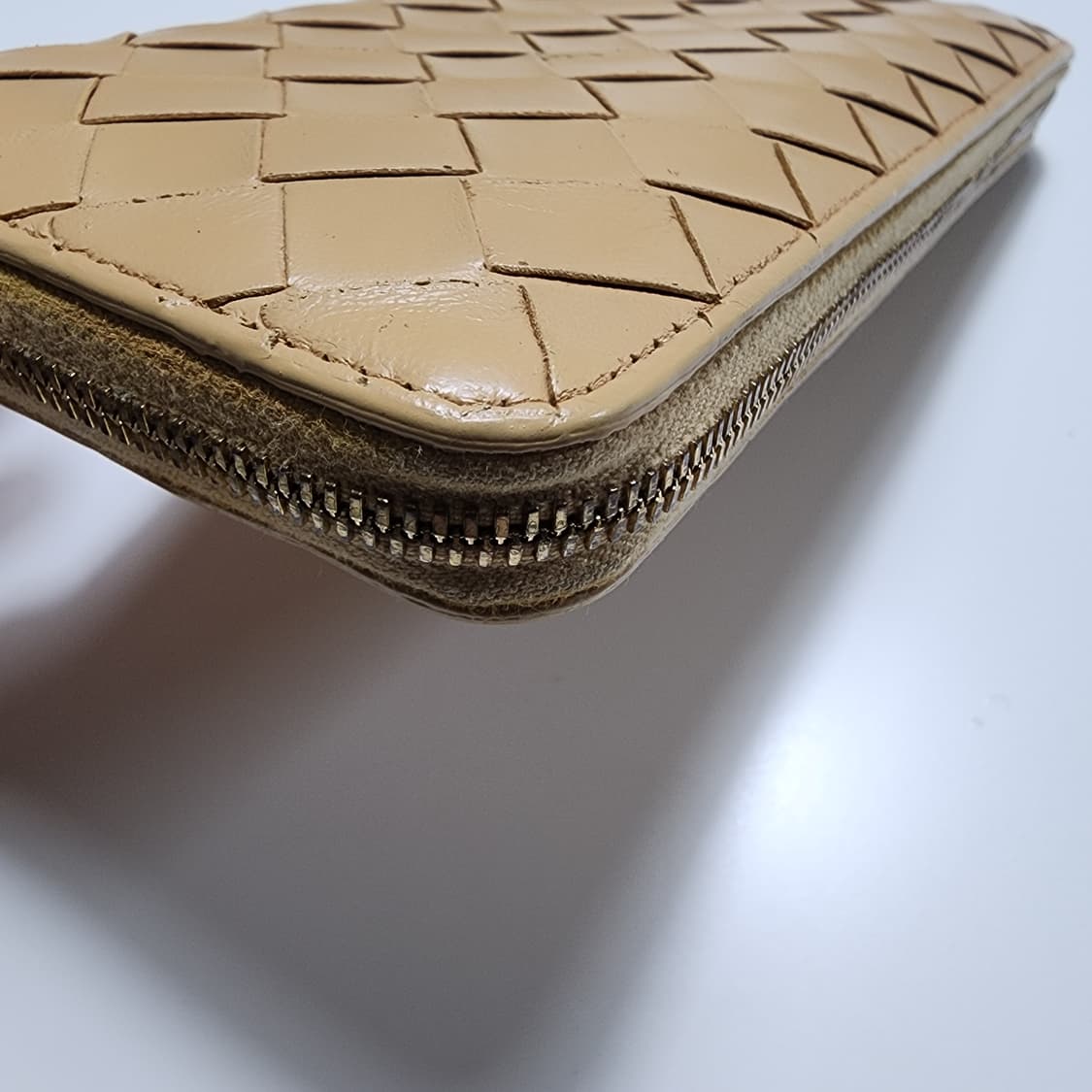 정품 보테가베네타 인트레치아토 지퍼 어라운드 장지갑 상품이미지8