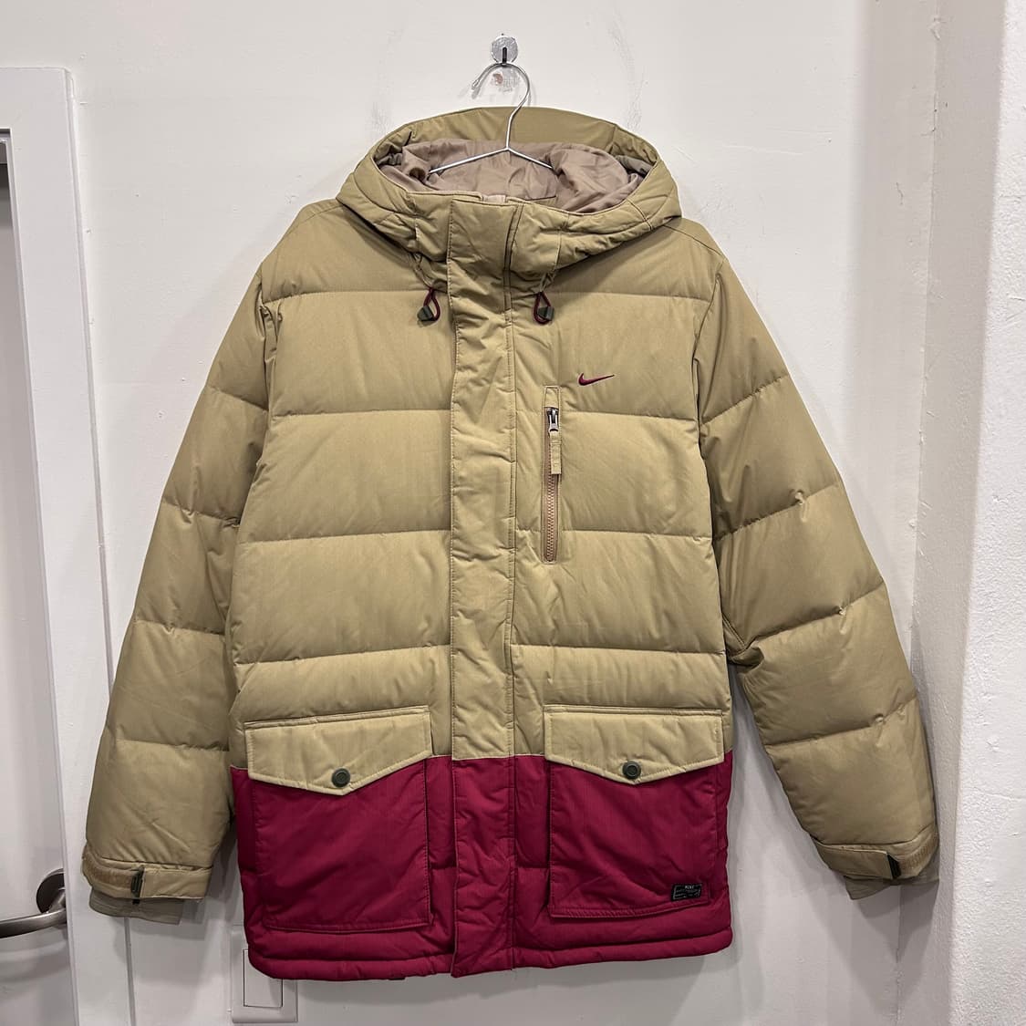 나이키 에슬레틱 구스다운 배색 후드 패딩 상품이미지2