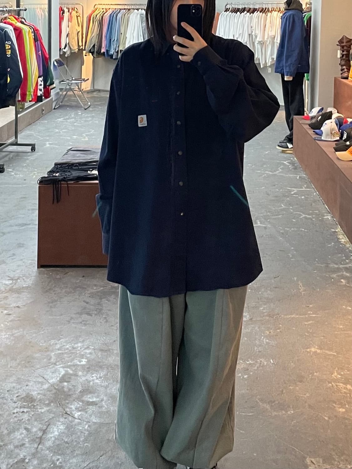 칼하트로고 네이비 워크셔츠 H1157 상품이미지1