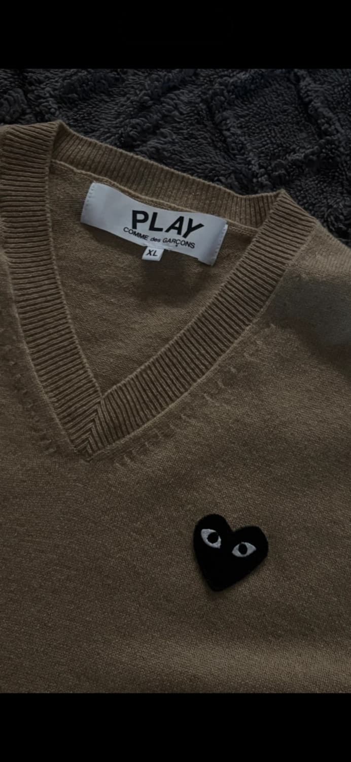 꼼데가르송 브이넥 니트 스웨토 블랙와펜 상품이미지1