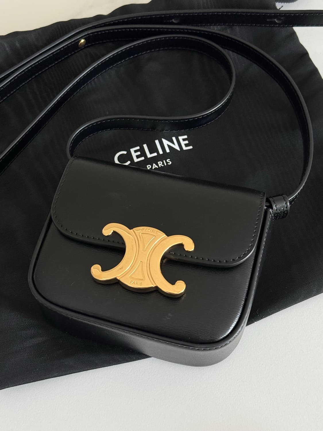 셀린 미니 클로드 크로스백 상품이미지1