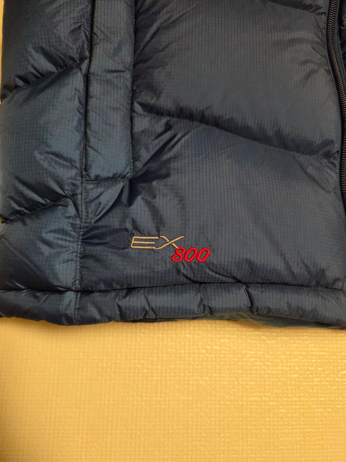 몽벨 거위털 화이트구스 
 패딩조끼 베스트 상품이미지4