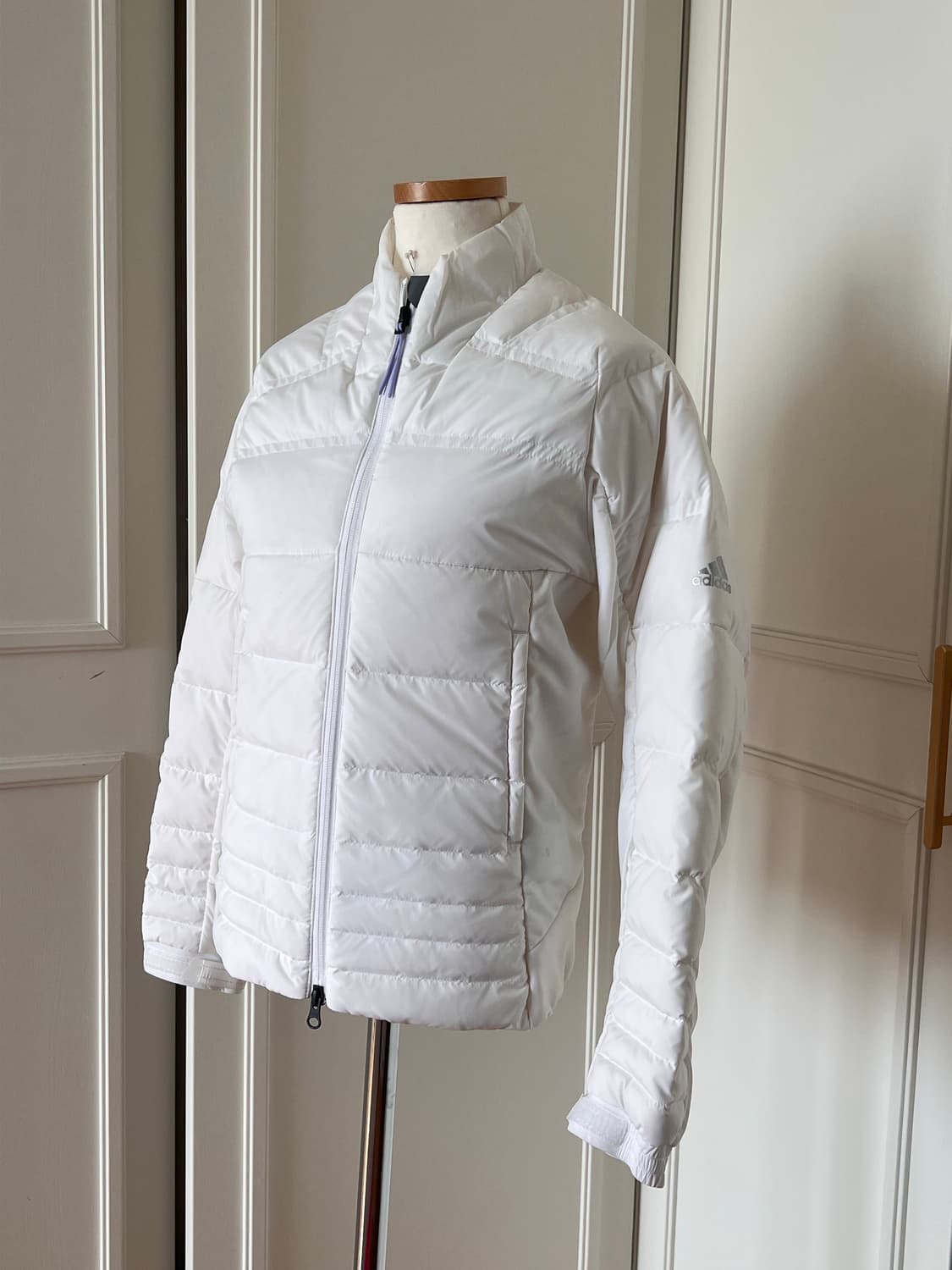 Adidas 경량 패딩 xs 상품이미지2