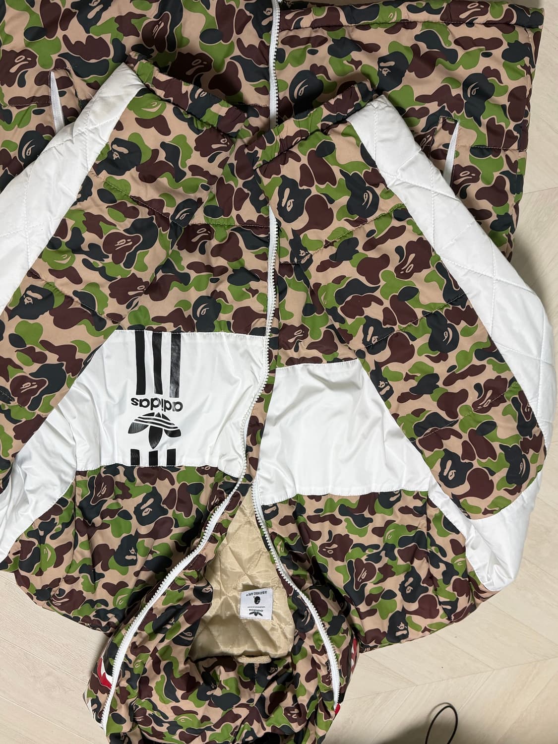 베이프 아디다스 콜ㄹㅏ보패딩 상품이미지1