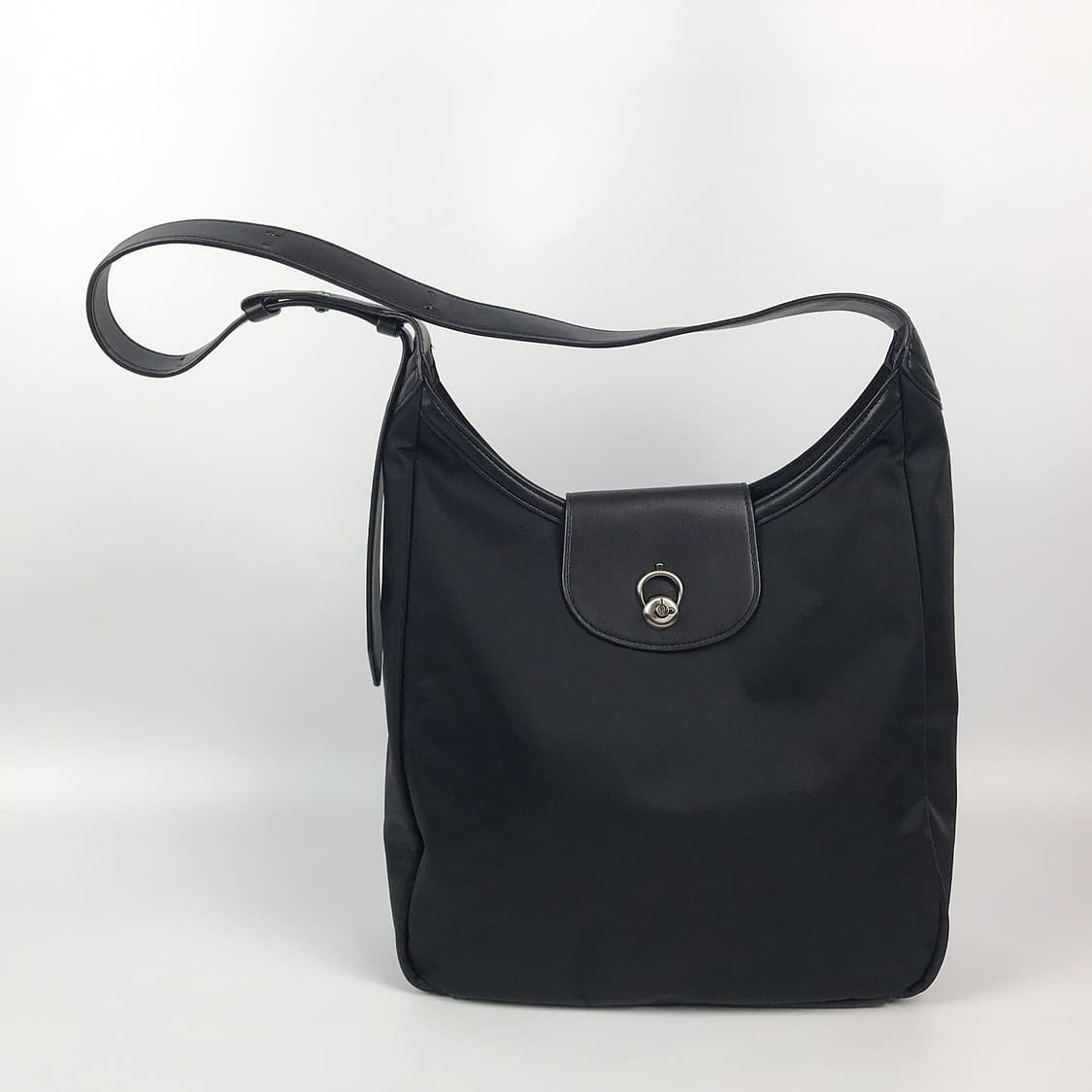 아카이브앱크 luv hole bag 여성 가방 상품이미지3