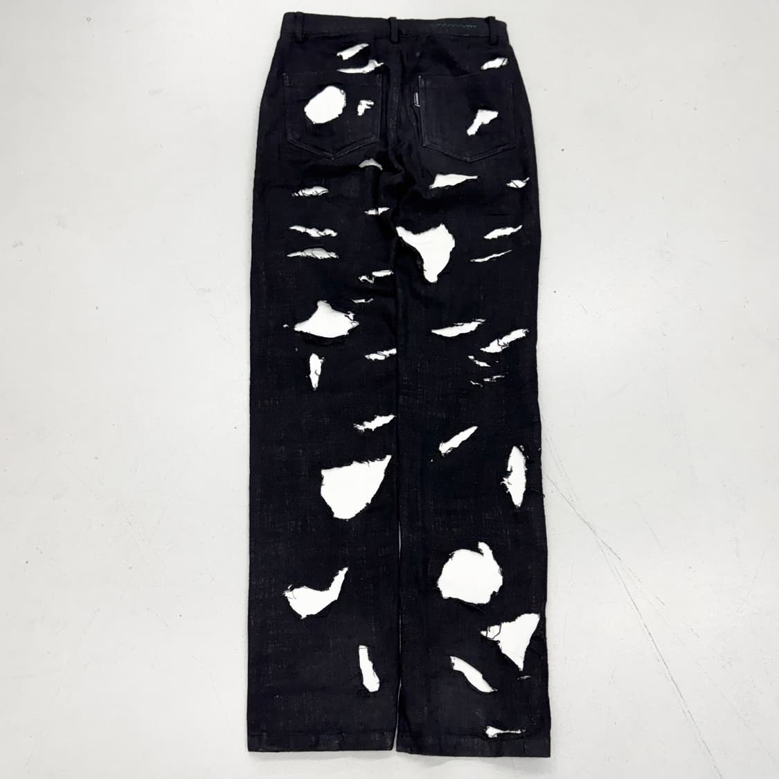 써저리 20FW 디스트로이드 데님팬츠 블랙 상품이미지3