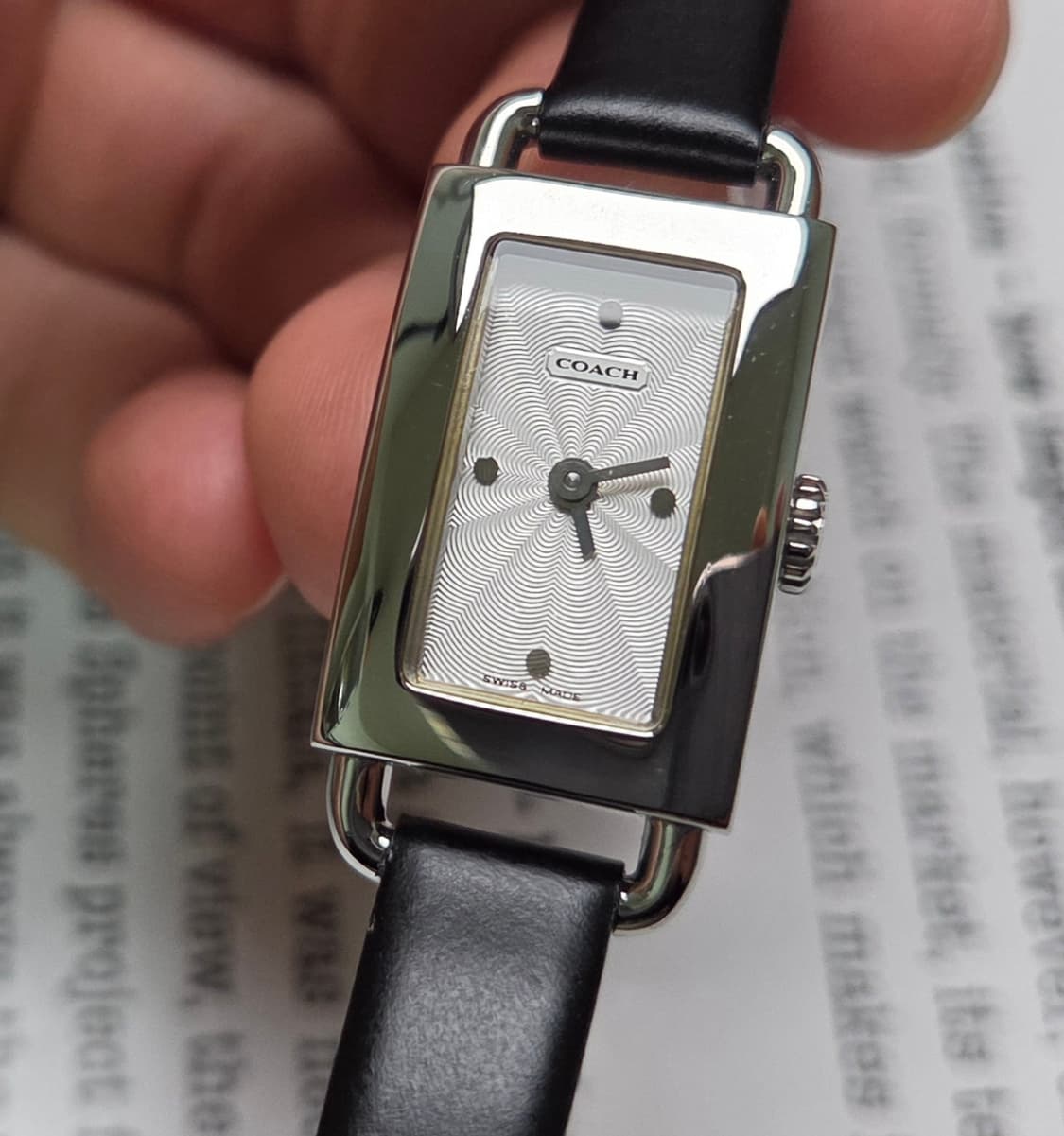 명품 코치 0219 사각탱크 화이트실버 기요쉐 다이얼 쿼츠 여성용  상품이미지3