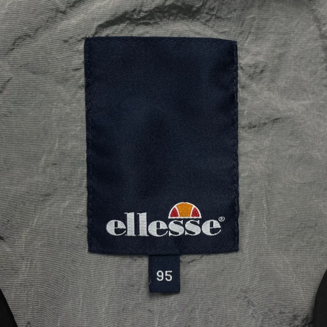 100 엘레쎄 올드스쿨 바람막이 상품이미지3