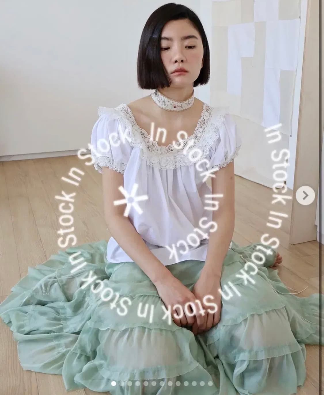 콜로신스 블라우스 (square lace trimming blouse) 상품이미지2