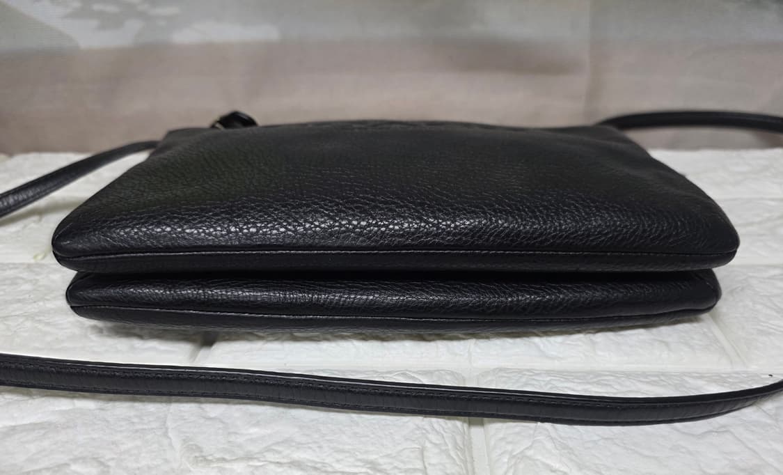 코치 페블 레더 여성크로스백 가죽 더블포켓 여성가방 GD98 상품이미지7