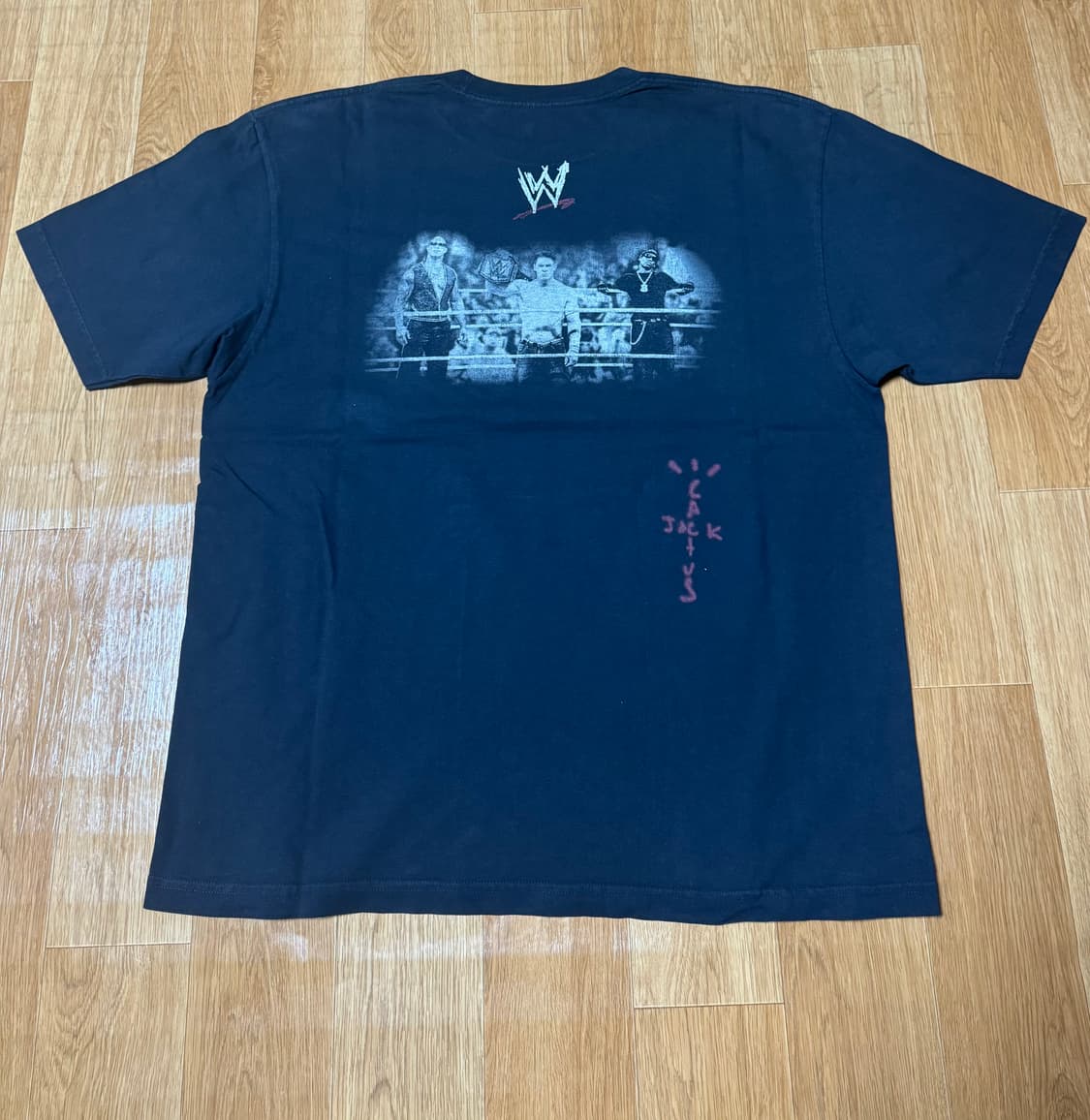 트래비스 스캇 캑터스 잭 x WWE 레슬링 이즈 리얼 티셔츠 블랙 상품이미지1