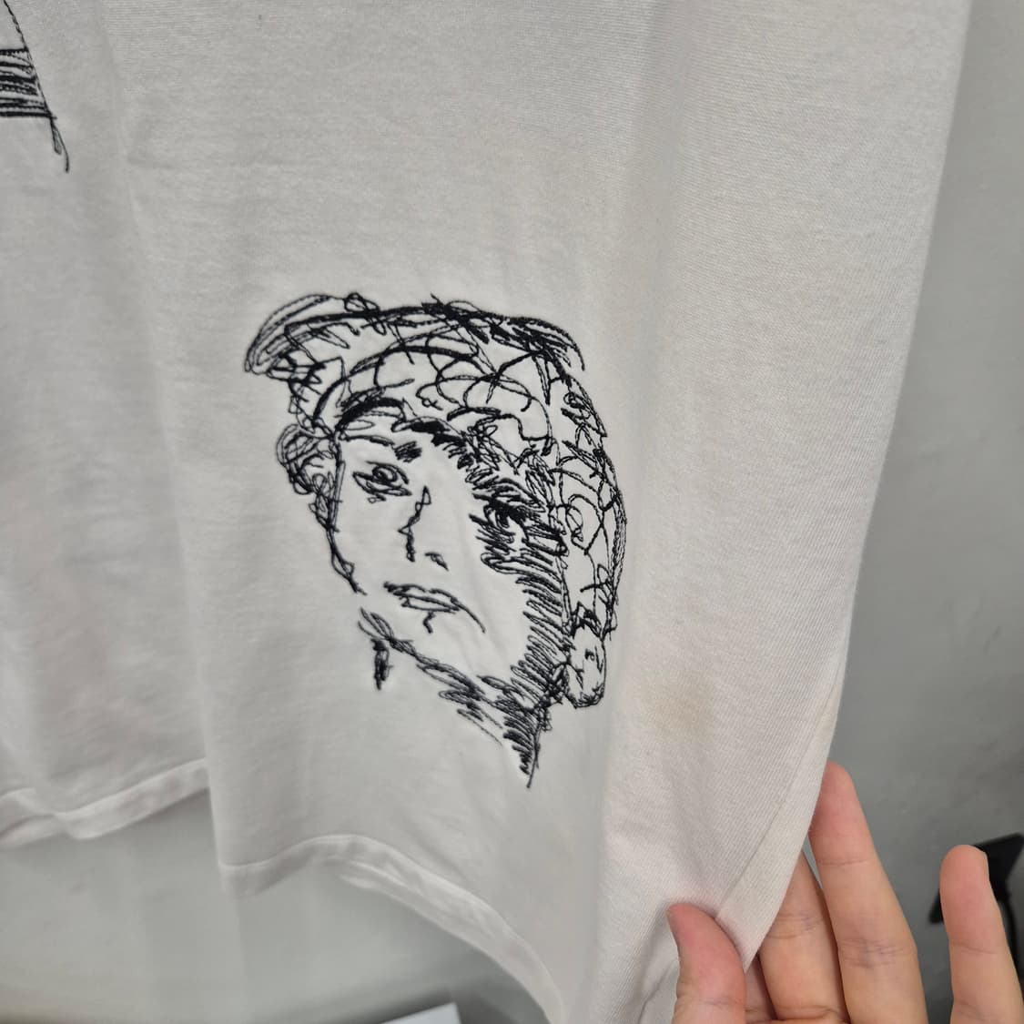 오프화이트 리틀걸 스케치 반팔티 L 상품이미지3