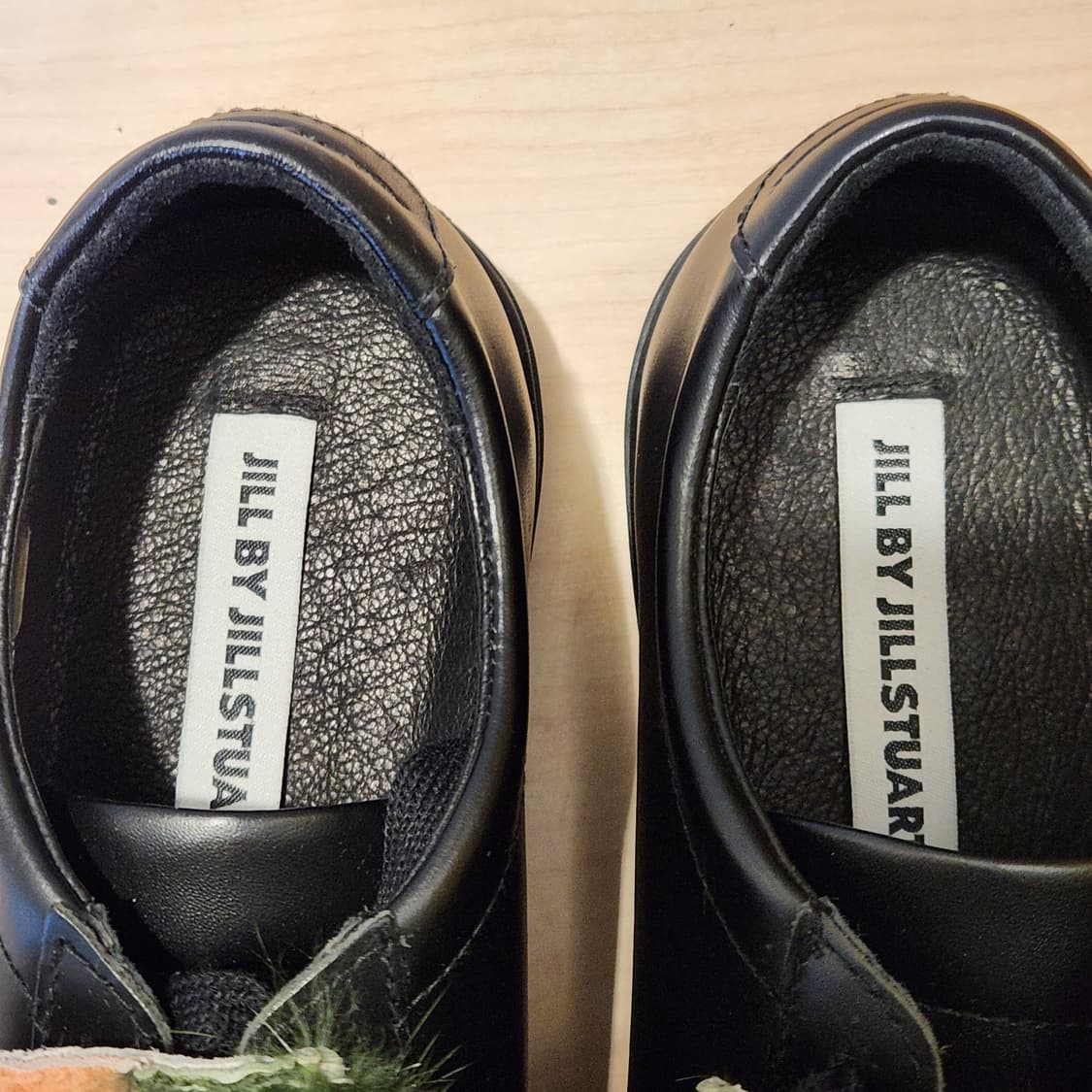 컬러퍼 스니커즈🦊 포인트 한 방 코디템 / 질바이질스튜어트 245 상품이미지8