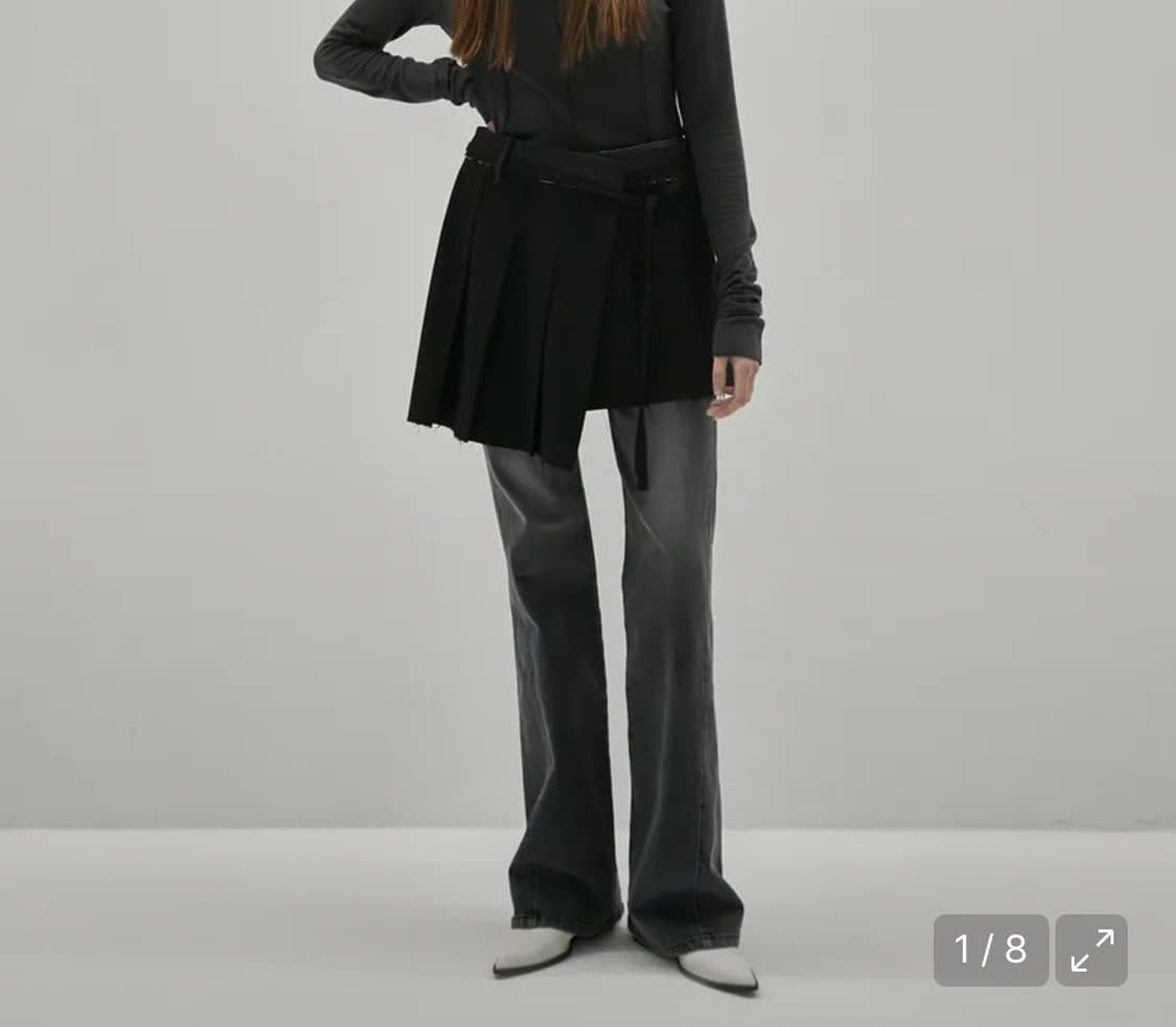 인사일런스 우먼 컷오프 플리츠 스커트 블랙 상품이미지1