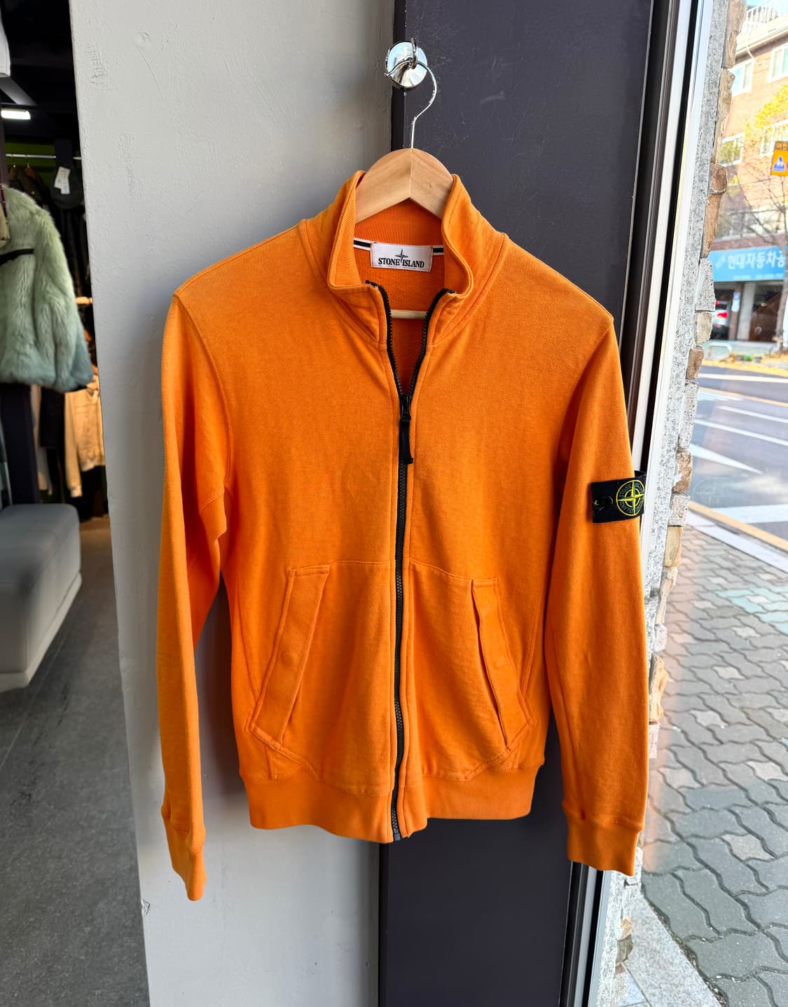 M/ 스톤아일랜드 와펜패치 오렌지 클래식 집업 상품이미지2
