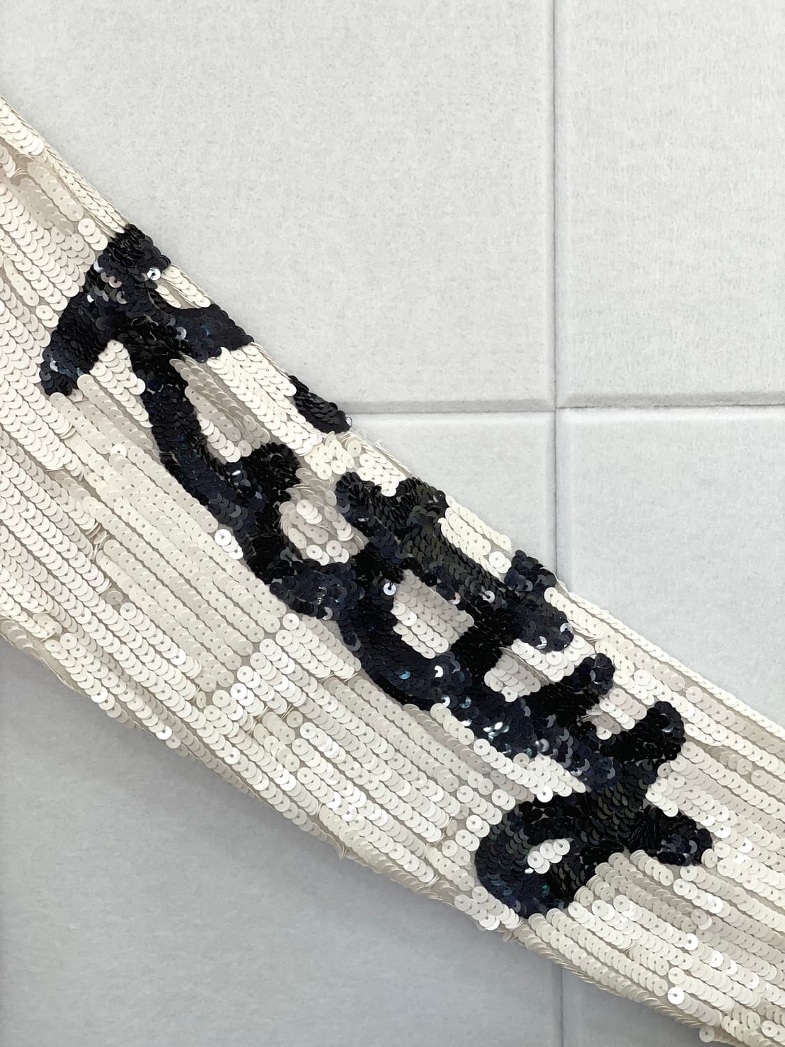 ASOS아소스 x 산리오 헬로키티 풀 시퀸 탑 상품이미지6