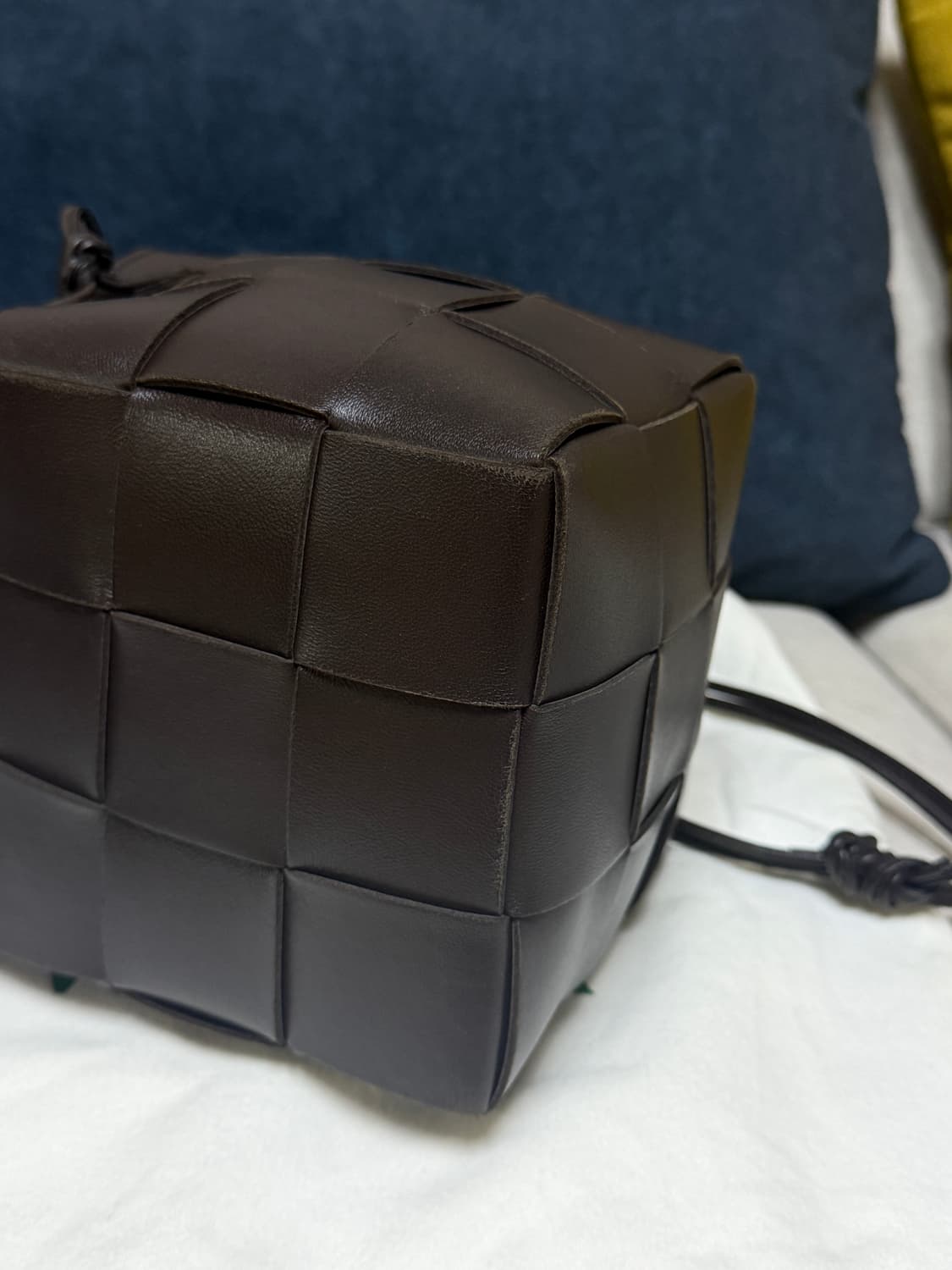 보테가베네타 카세트버킷백 폰단테 상품이미지6