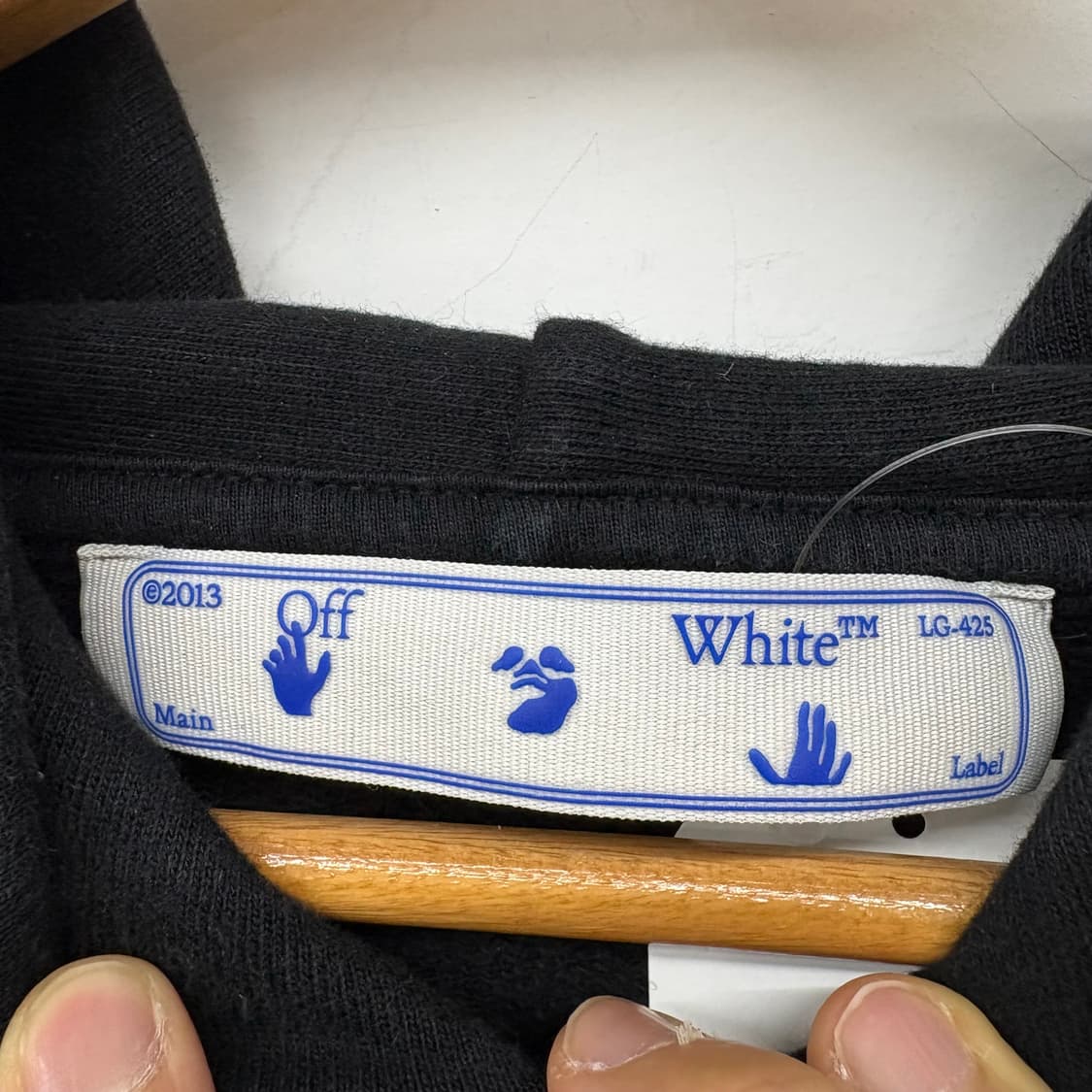 오프화이트 블랙 스트라이프 후드티 남/M 상품이미지4
