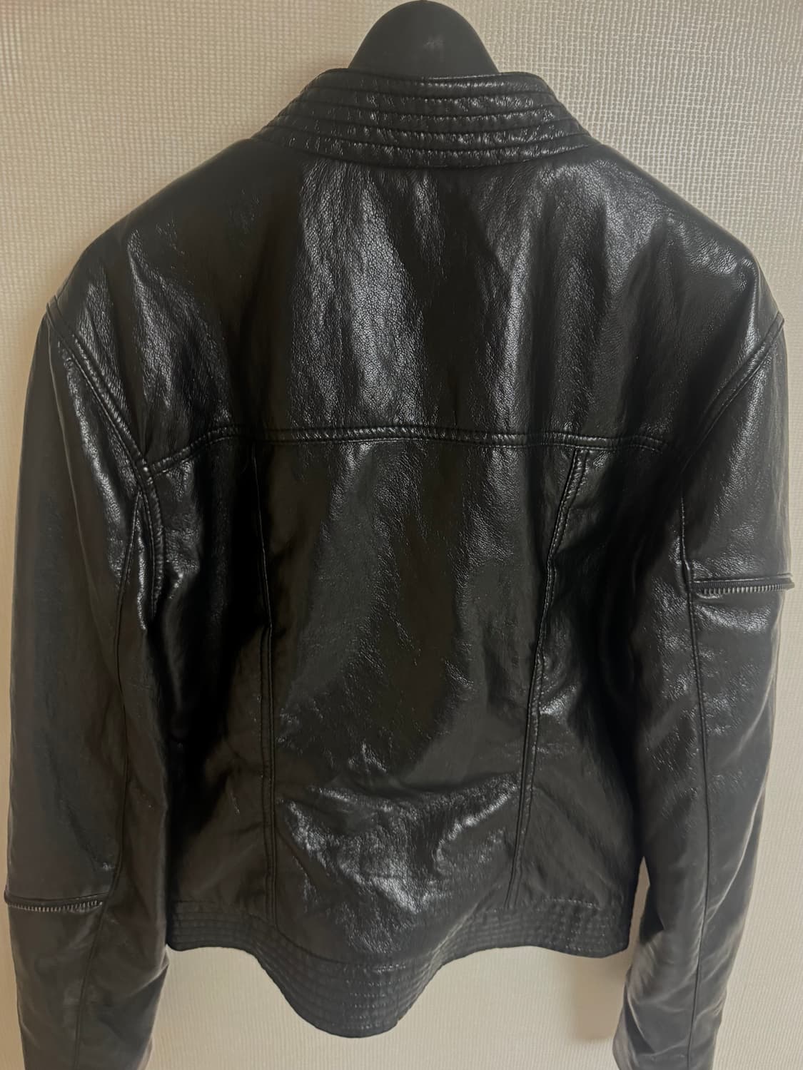 보헤미안서울 레더 자켓 카리나 착용 상품이미지5