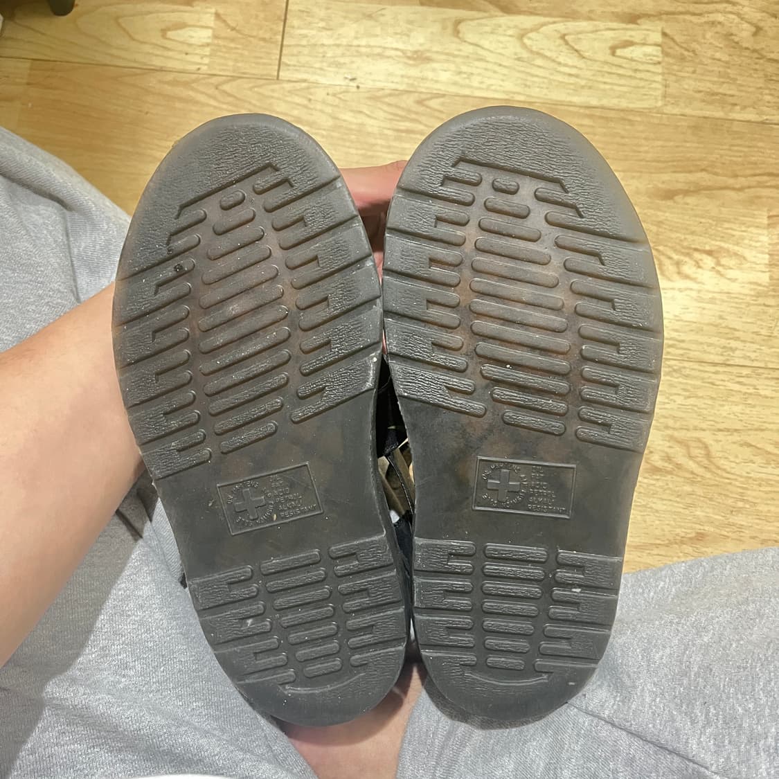 (220~230mm) 닥터마틴 클라리스 하와이안 플로럴 샌들 상품이미지3