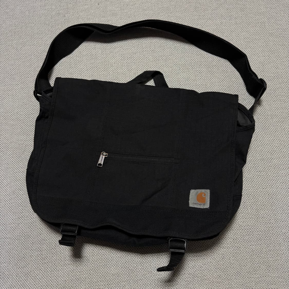 칼하트 블랙 메신저백 크로스백 상품이미지1