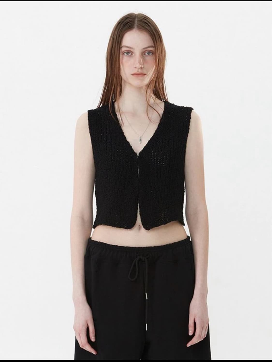 openyy 오픈와이와이 브이넥 니트 베스트 블랙 켄달제너 상품이미지1