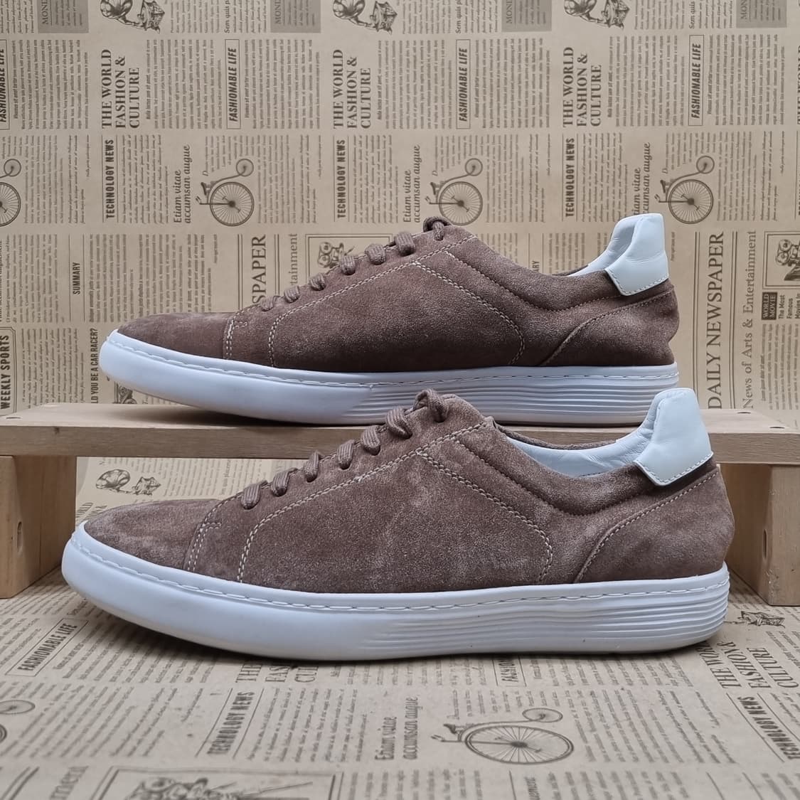 미소페 스웨이드 경량스니커즈 실사이즈275 상품이미지1