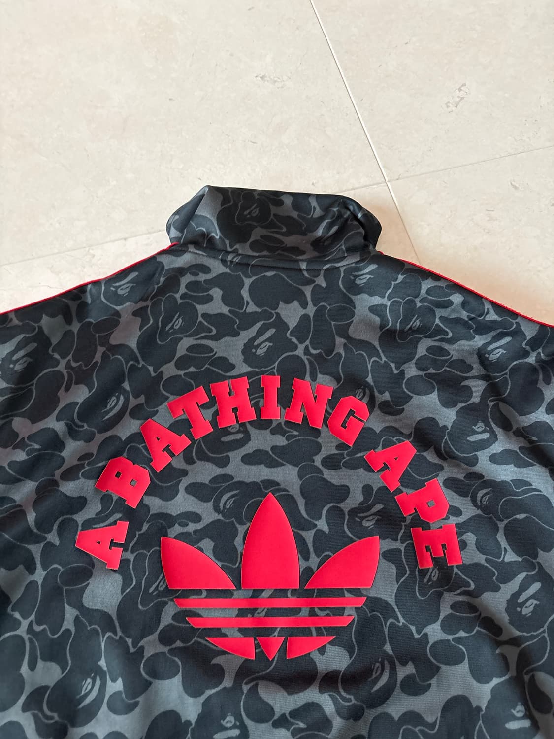 아디다스 x 베이프 올오버 프린트 트랙 탑 블랙 S 상품이미지3