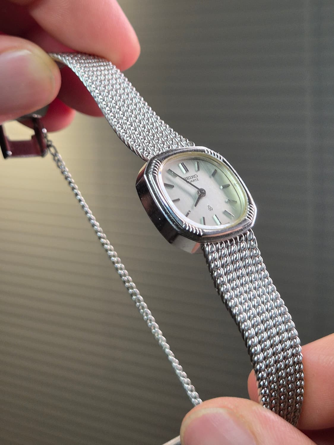 Vintage Seiko quartz silver tone ladies 상품이미지3