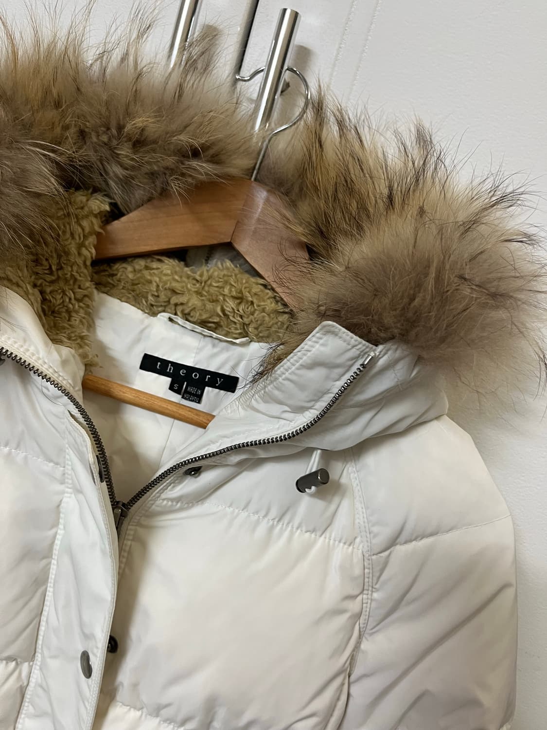 띠어리 구스 다운 패딩 상품이미지2