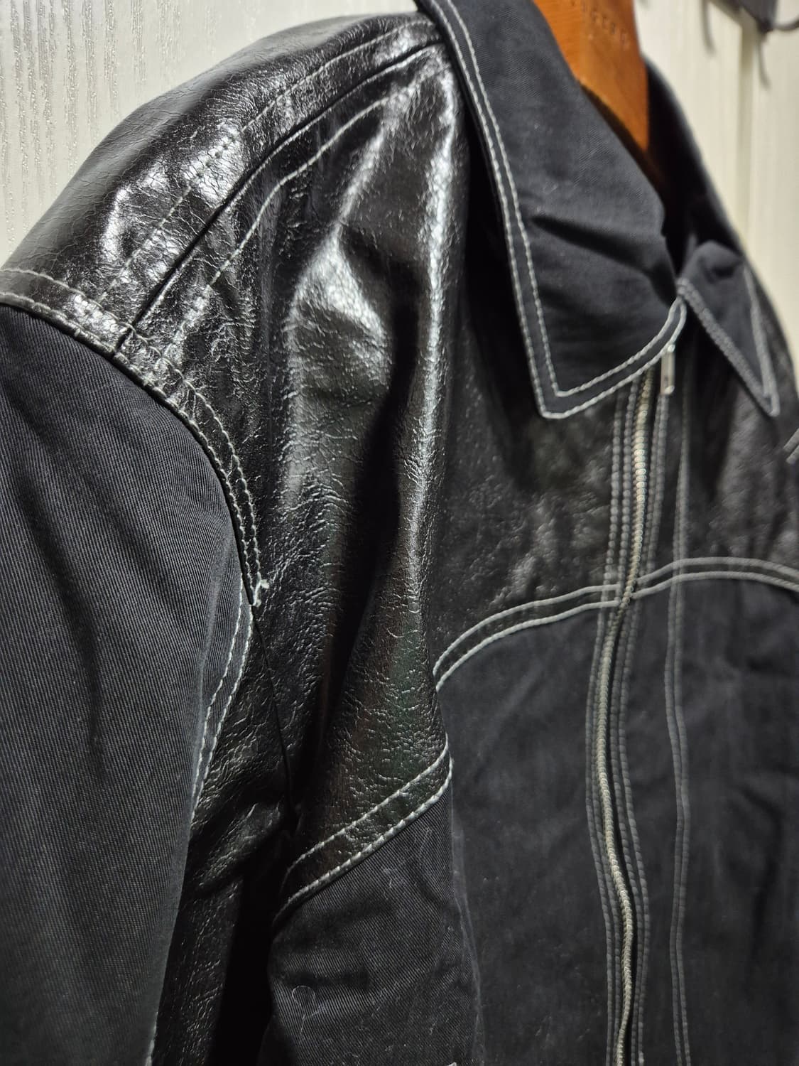 DIAIRE 블랙 배색 자켓 상품이미지3