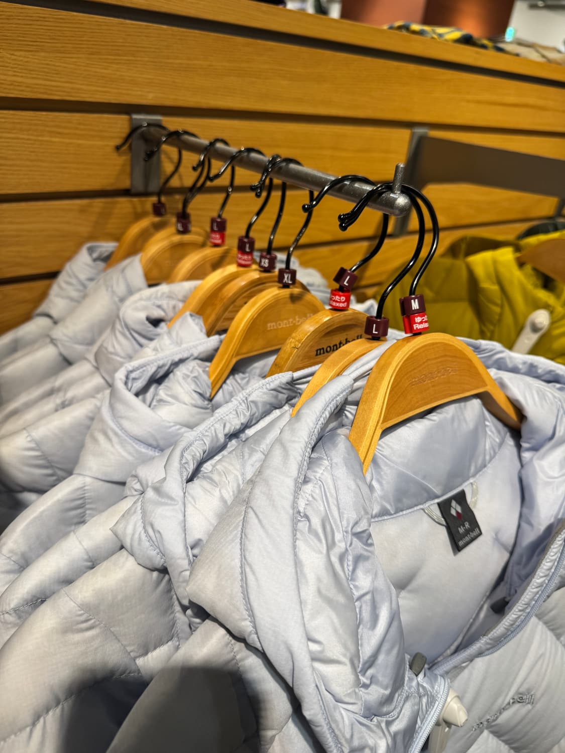 몽벨 네이지 다운 파카 라이트블루 M-R, L 등등 상품이미지2