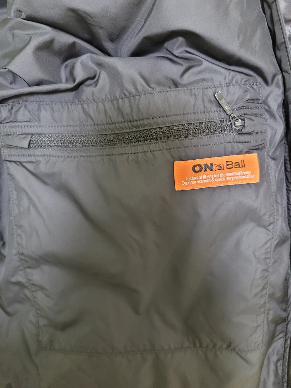 THE NORTH FACE (노스페이스) 패딩 블랙 상품이미지3