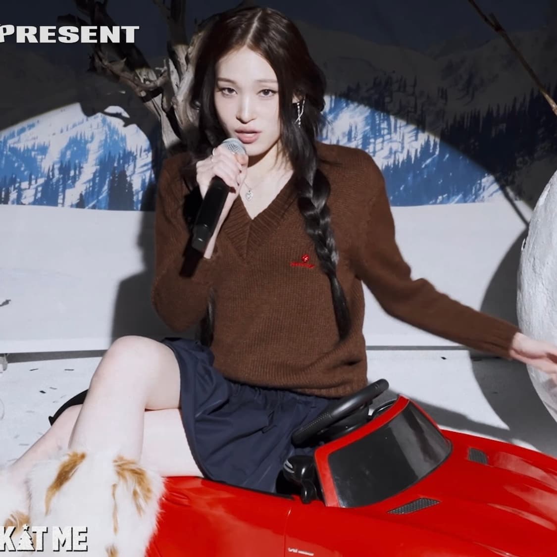 [6,8,10]슈슈통 25fw 울 브이넥 니트/브라운 상품이미지1