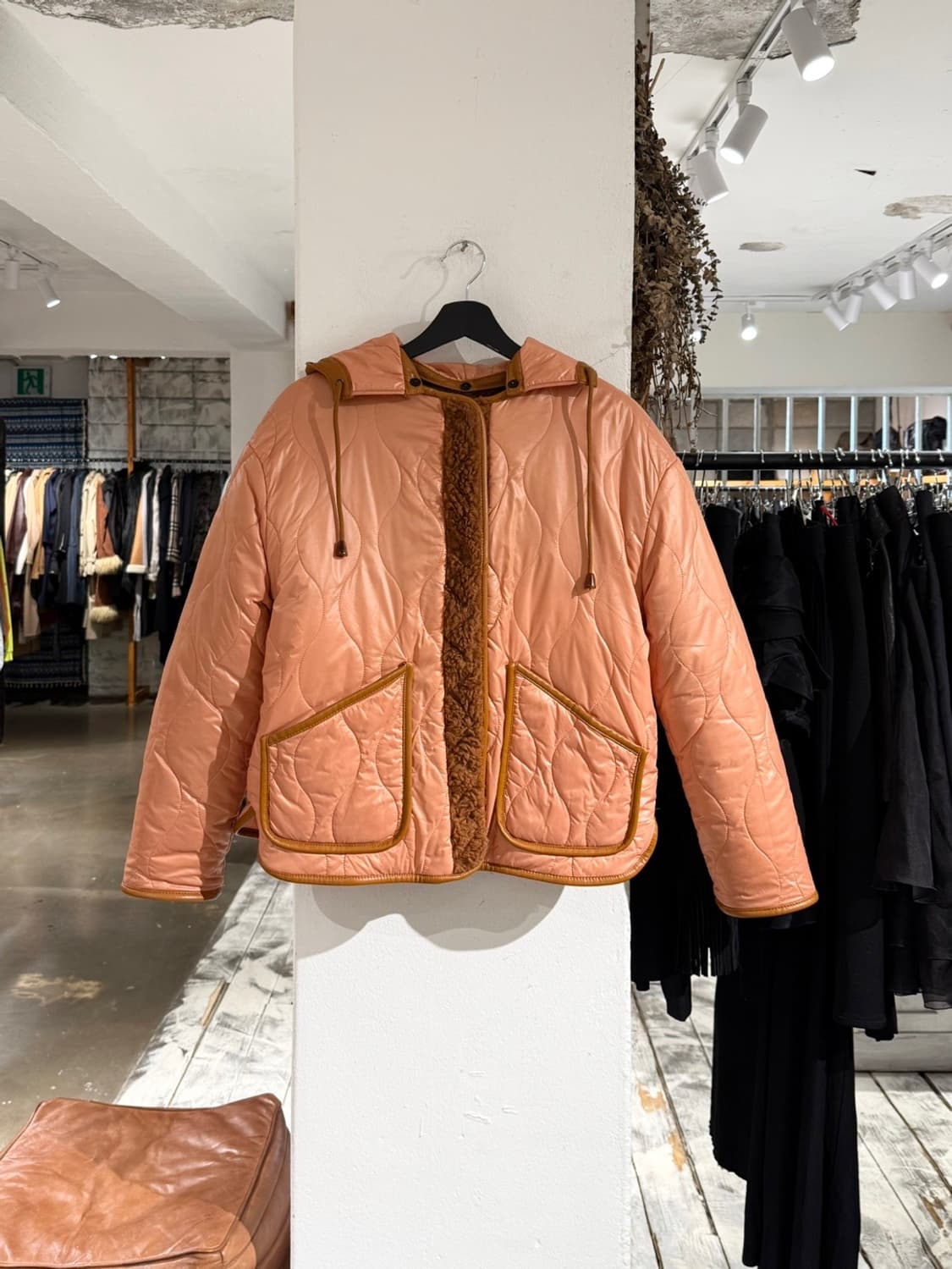 포르테포르테 코랄 리버시블 테디 패딩 자켓 상품이미지1