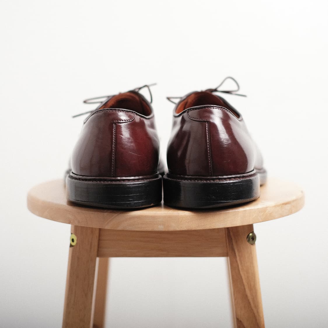 알든 990 10.5D(285-290)사이즈 버건디 코도반 플레인토 더비 상품이미지4