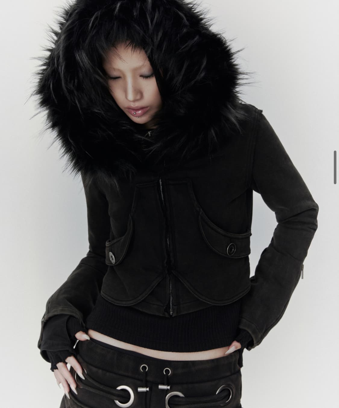 보니앤키예 퍼 후드집업 블랙 1사이즈 상품이미지1