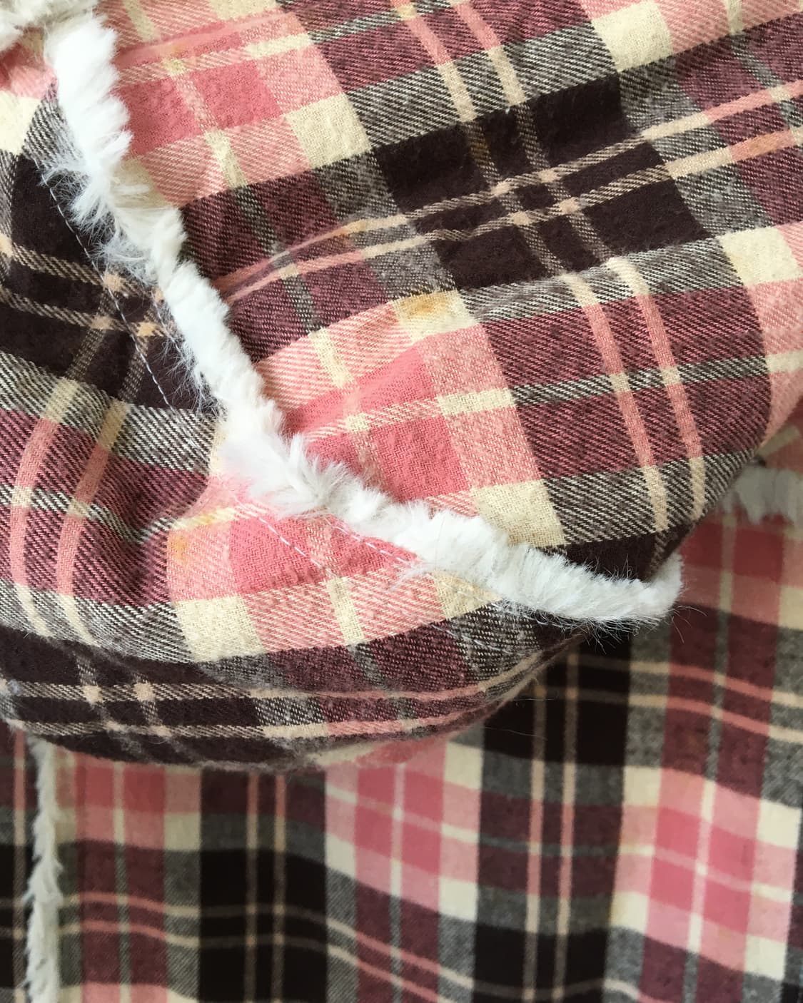 Fake fur duffle button check pattern jac 상품이미지6